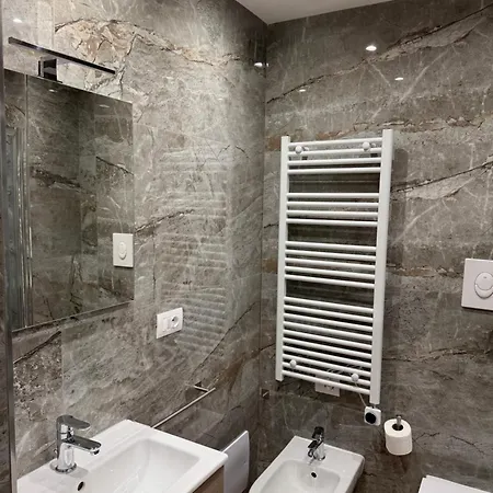 Apartman Sanita Sub 31 *